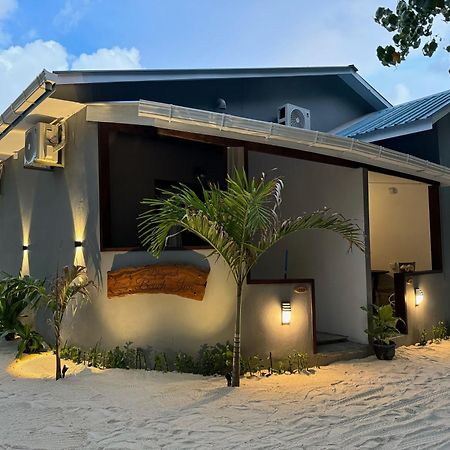 Dhigurah Beach Inn المظهر الخارجي الصورة